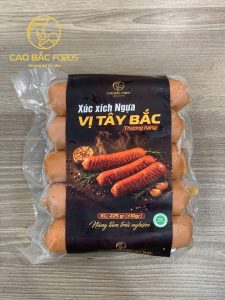 Mua xúc xích ngựa tại Hà Nội